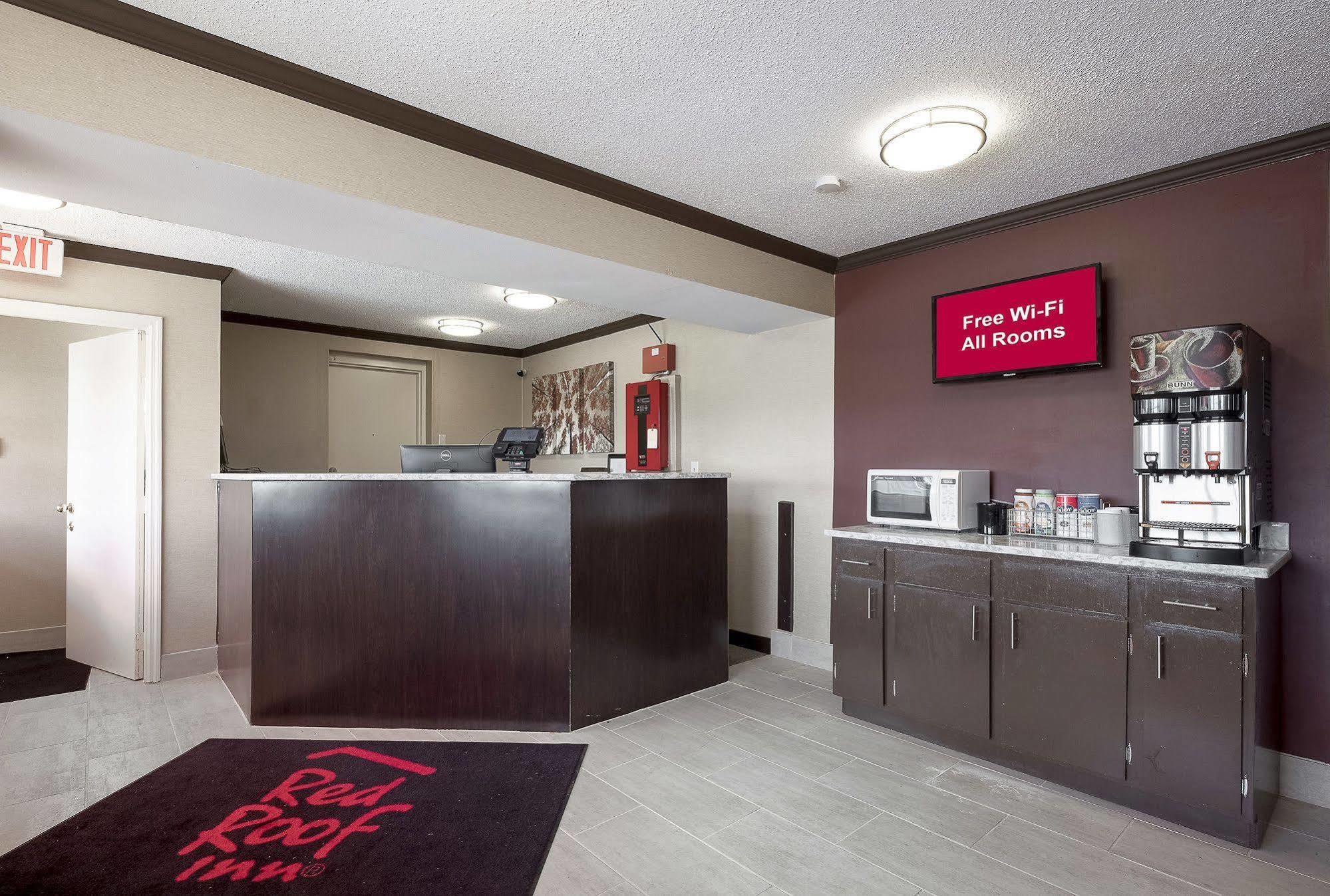 Red Roof Inn Dayton Huber Heights Exterior foto